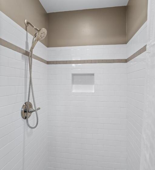 스탠다드 룸 킹사이즈 침대, Indian Creek Lodge