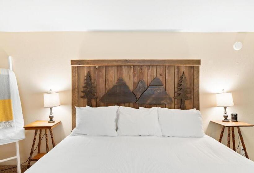 Студия Стандарт, Indian Creek Lodge