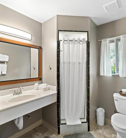 스탠다드 룸, Indian Creek Lodge