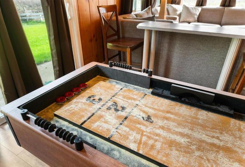 Дом 3 Спальни, Indian Creek Lodge