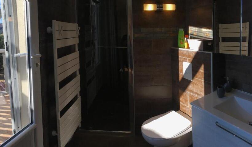 Номер Стандарт, Casa Basgiu, Chambres Avec Balcon Et Table D Hôtes