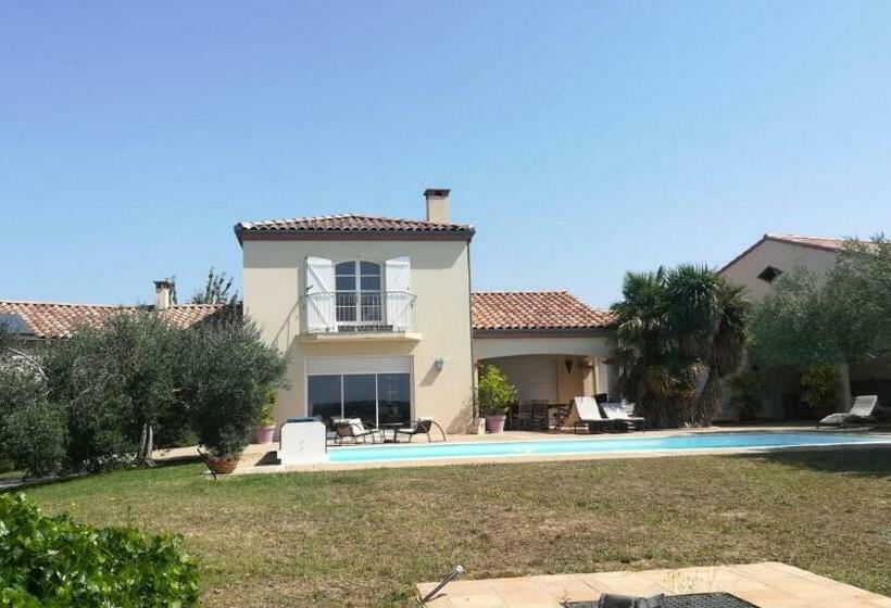 Четырехместный Номер Стандарт, Domaine De Cayre