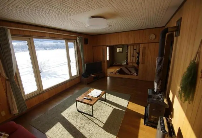 Talo 1 Makuuhuone, Farm Stay Ezura Farm