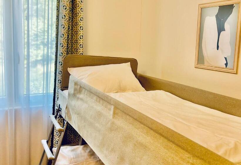 Трехместный Номер Стандарт Совместная Ванная, Penzion Kokorin Forest Villa