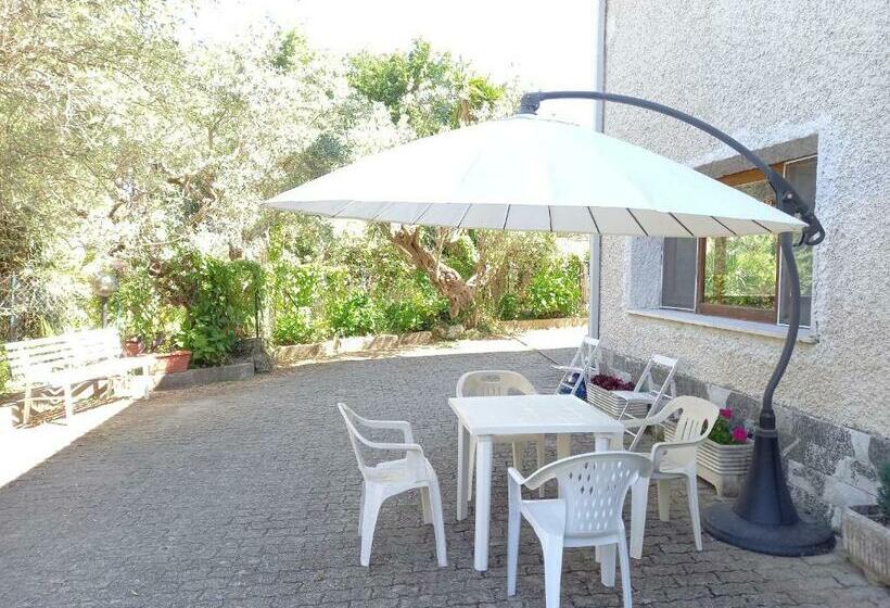 带2个卧室的套房, Casa Emilia