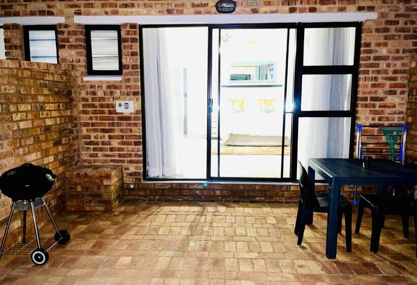 Premium Studio, C&c Hotel Vibes Randpark Ridge Jhb 14 Units Available