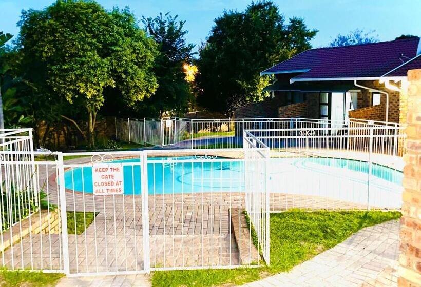 Premium Studio, C&c Hotel Vibes Randpark Ridge Jhb 14 Units Available