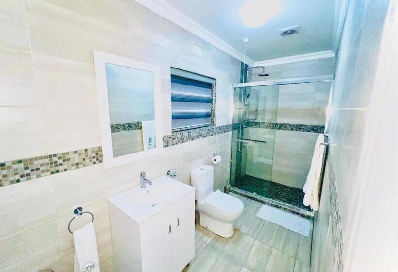 Deluxe Studio, C&c Hotel Vibes Randpark Ridge Jhb 14 Units Available