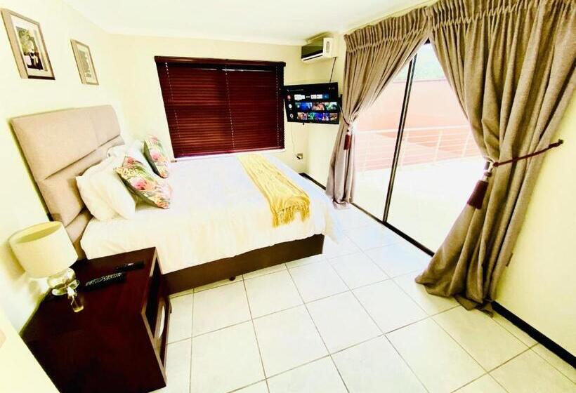 Deluxe Appartement met 1 Slaapkamer, C&c Hotel Vibes Randpark Ridge Jhb 14 Units Available