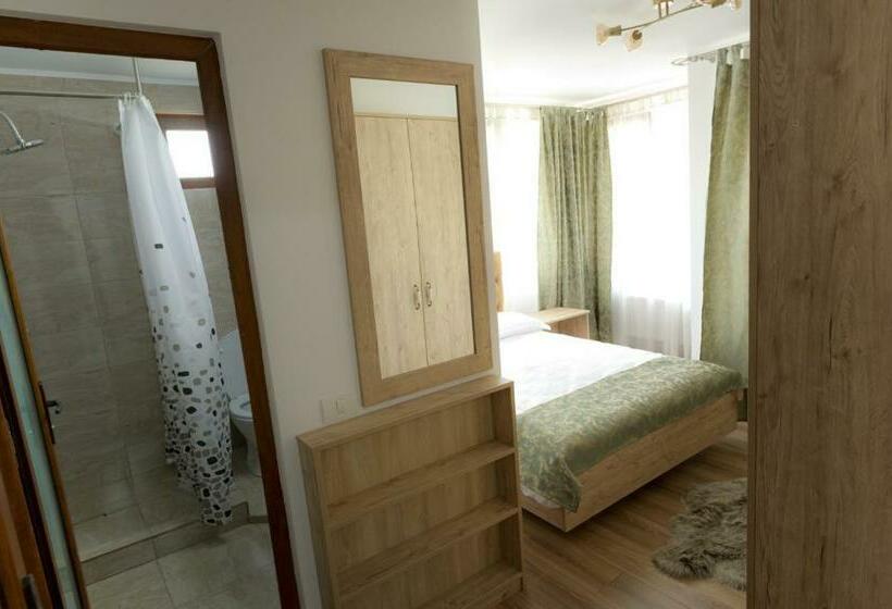 Номер Стандарт, La Helesteu