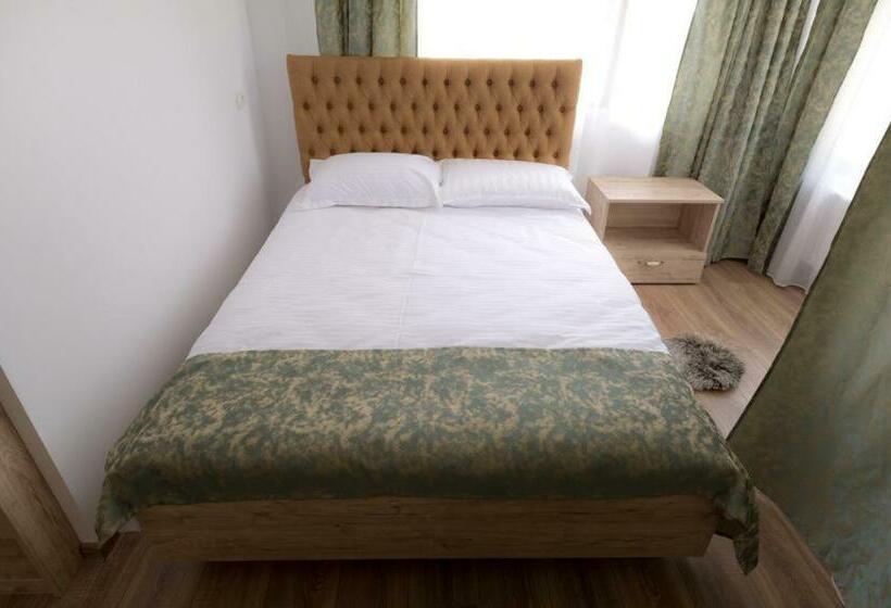 Номер Стандарт, La Helesteu