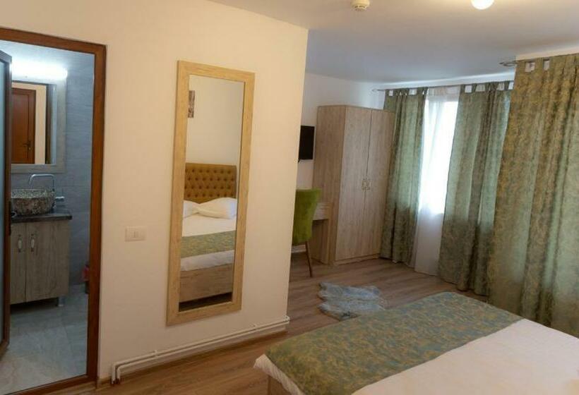 Номер Стандарт, La Helesteu