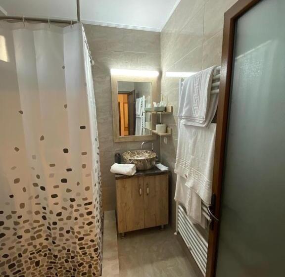 Четырехместный номер Премиум, La Helesteu