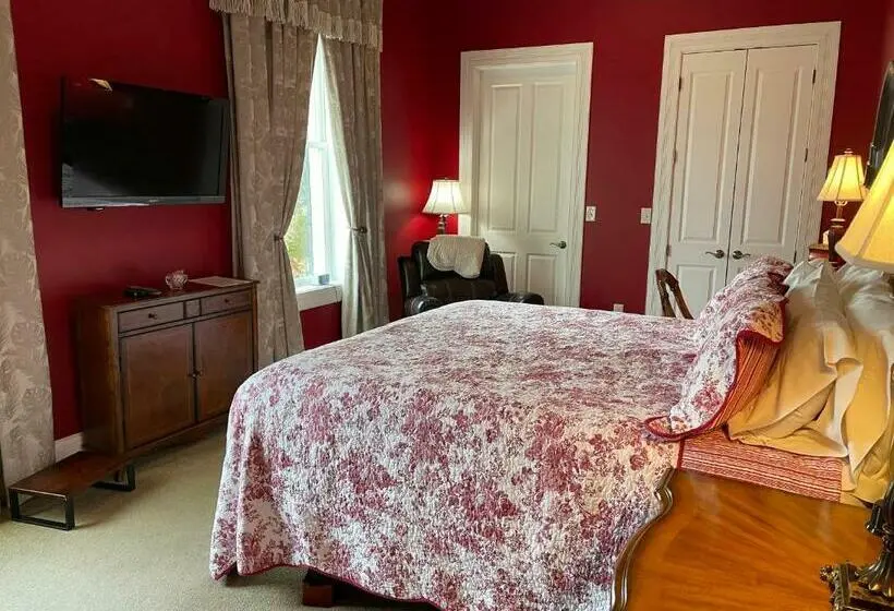 デラックススイート, Riverside Inn Bed And Breakfast