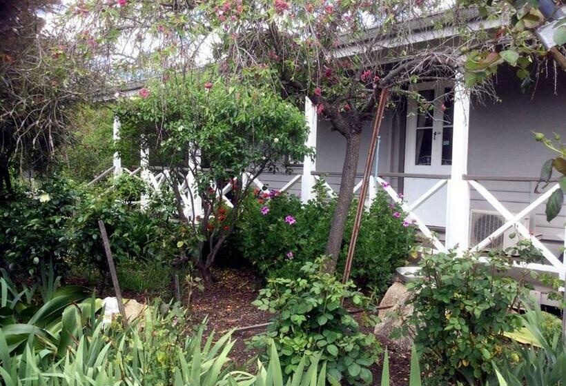 מיטת קינג בסוויטה, Wagin Cottage Garden Bed And Breakfast