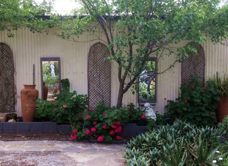מיטת קינג בסוויטה, Wagin Cottage Garden Bed And Breakfast