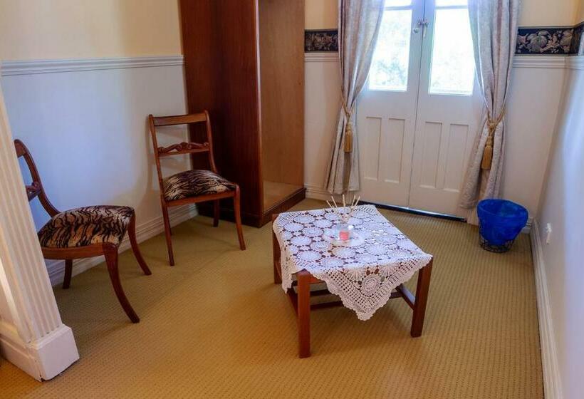 מיטת קינג בסוויטה, Wagin Cottage Garden Bed And Breakfast