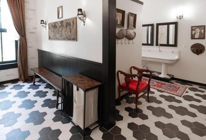 غرفة قياسية سرير كينج, Beard And Lady Inn