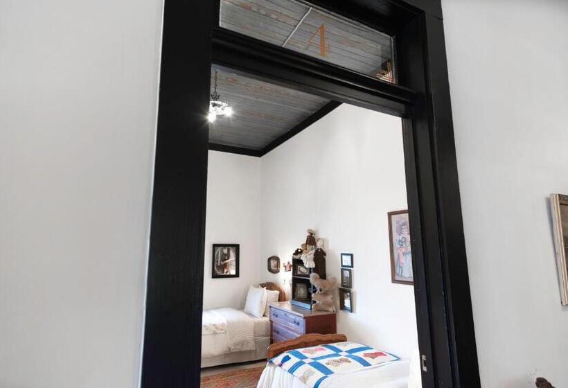 غرفة ديلوكس, Beard And Lady Inn