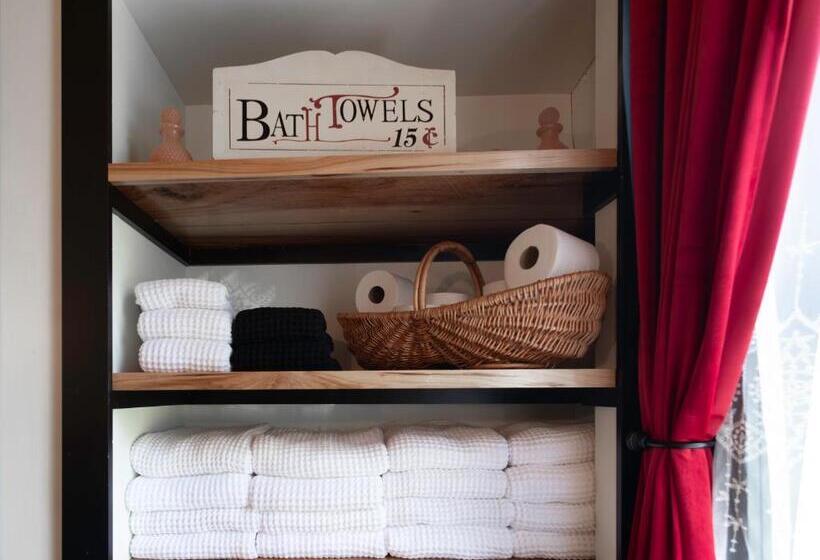 شاليه غرفة نوم واحدة, Beard And Lady Inn