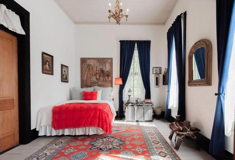 Шале 1 Спальня, Beard And Lady Inn