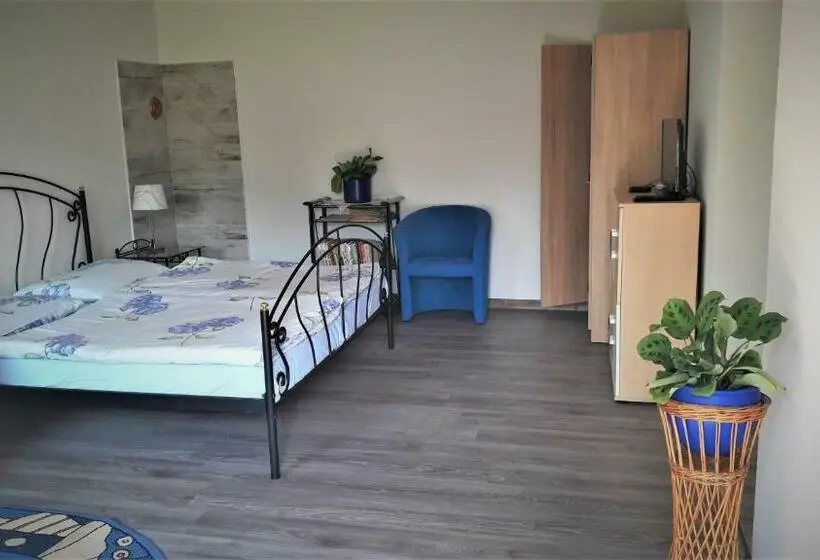 ２ベッドルームアパートメント, Apartmány Anna