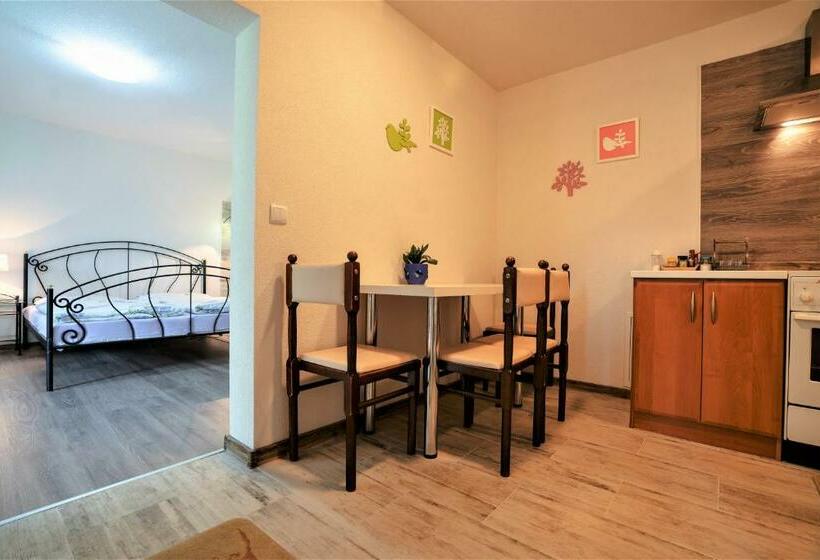 带2个卧室的公寓, Apartmány Anna