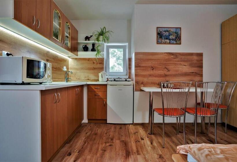 침실 1개 아파트, Apartmány Anna