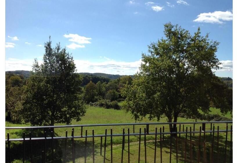 스탠다드 룸, A L Ombre Du Tilleul