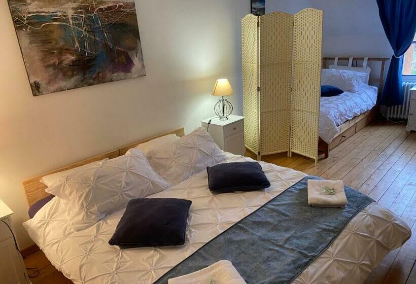 Семейный Номер, Le Domaine De Toussacq