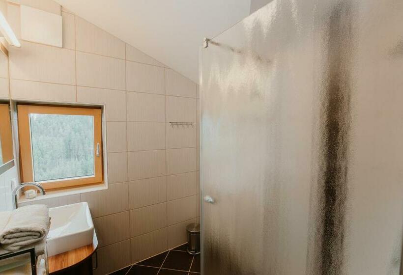 جناح عائلي, Bauernhof Kamsker Stuber