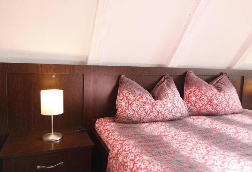 Стандартный Номер Кровать Кинг, Nerahouse