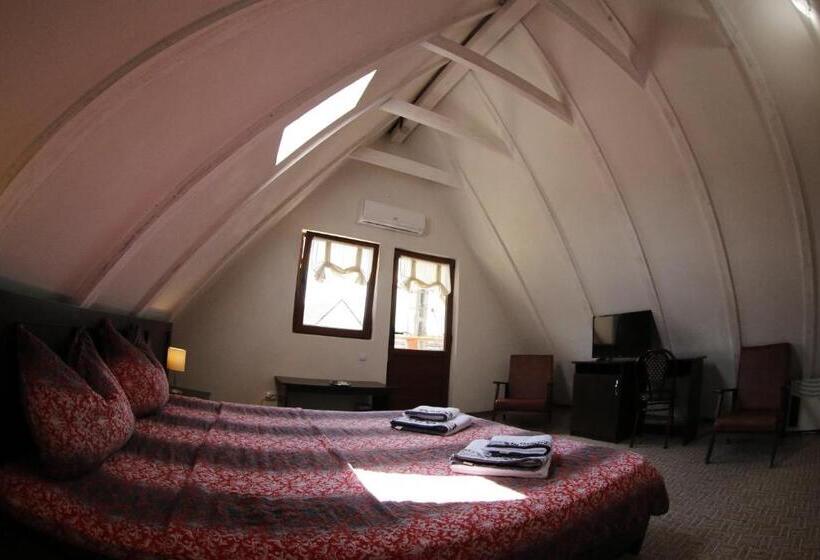 Стандартный Номер Кровать Кинг, Nerahouse