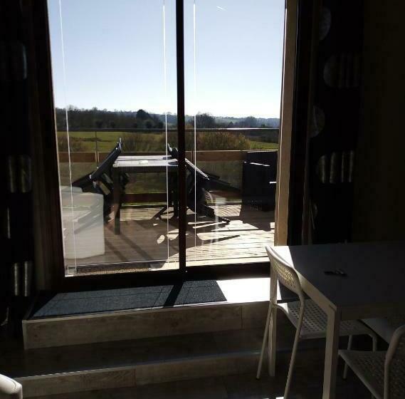 חדר משפחתי, Gite Odeau