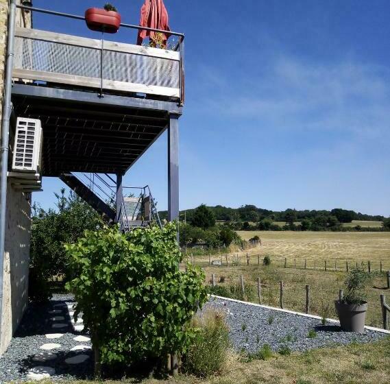 חדר משפחתי, Gite Odeau