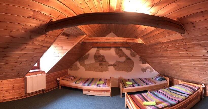 דירת שני חדרים, Penzion Květná Zahrada