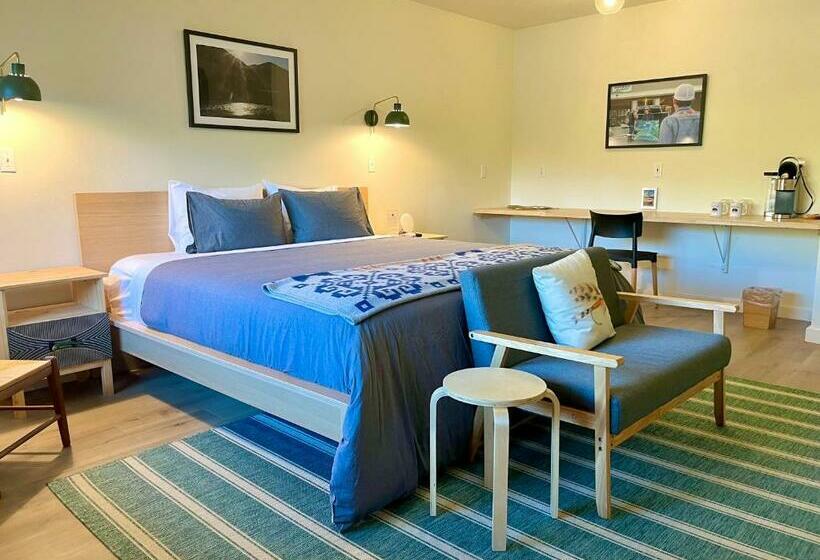 キングサイズベッドのスタンダードルーム, Steelhead Lodge