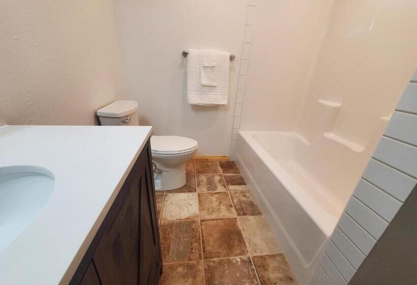 חדר סופריור, Dream Drift Motel