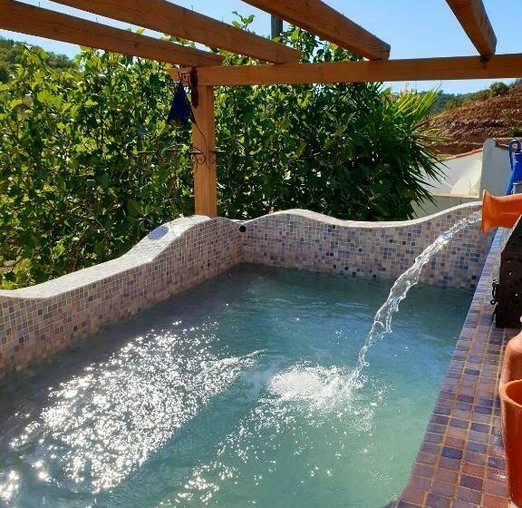 منزل غرفة نوم واحدة, Charming Country House