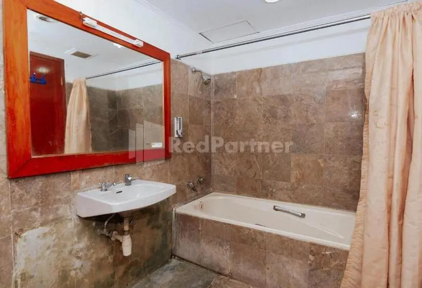 Camera Economy, Villa Green Valley Puncak Redpartner