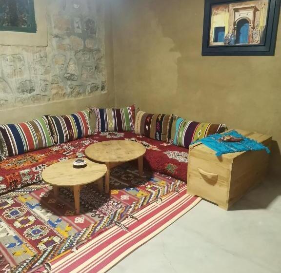 اتاق استاندارد سه نفره, Gîte Mourik