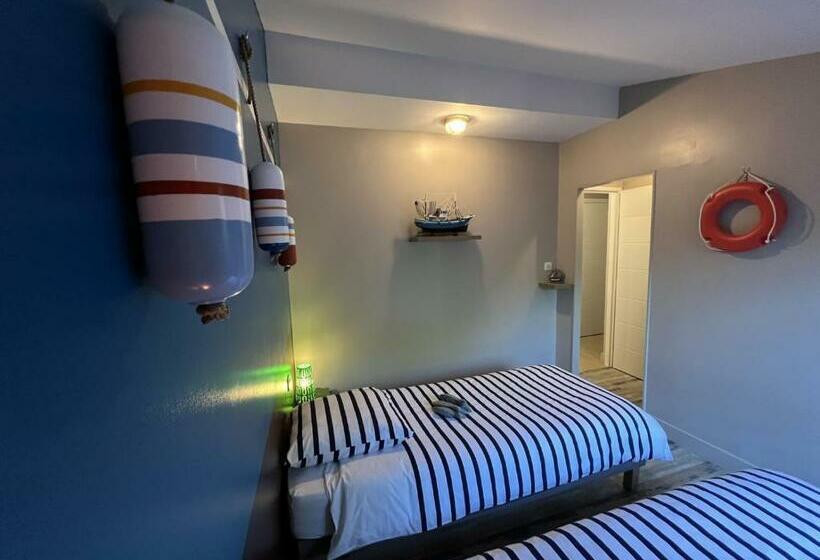Family Suite, L Escale Au Port Miniature De Saint Savinien