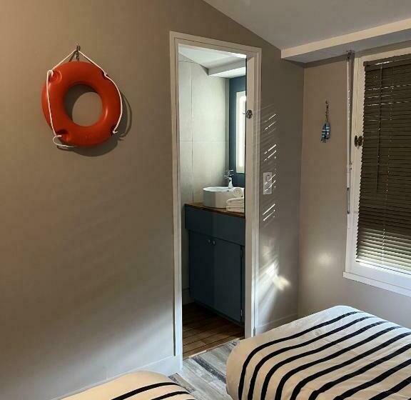 スイート(家族用), L Escale Au Port Miniature De Saint Savinien