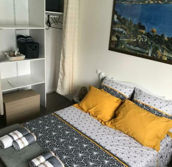 Номер Стандарт Вид на Бассейн, La Rosela De La Cité