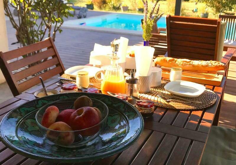 Номер Стандарт Вид на Бассейн, La Rosela De La Cité