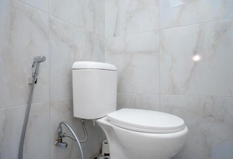 スタンダードルーム, Reddoorz Syariah Near Terminal Mendolo Wonosobo 2