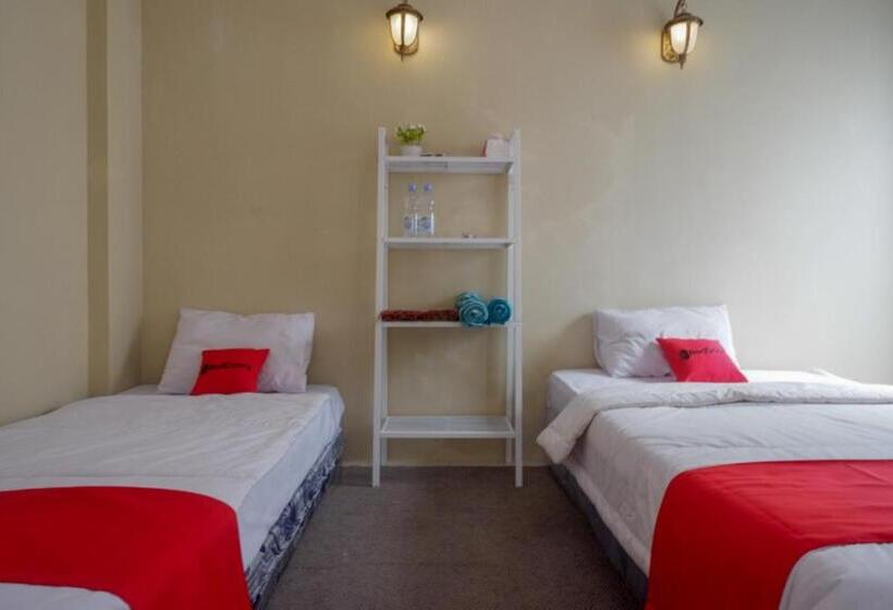 スタンダードルーム, Reddoorz Syariah Near Terminal Mendolo Wonosobo 2