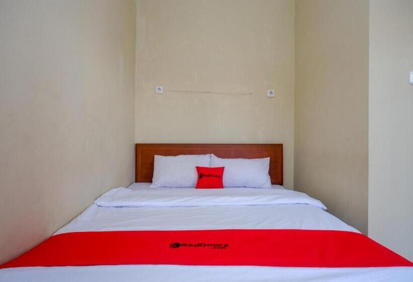 エコノミールーム, Reddoorz Syariah Near Terminal Mendolo Wonosobo 2