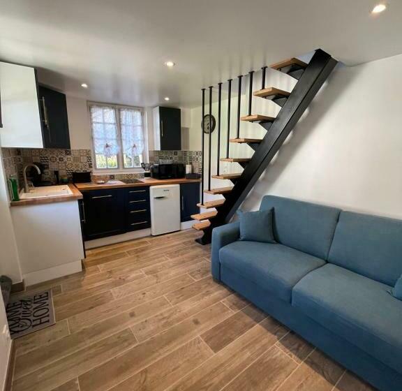 סטודיו משפחתי, Le Mas De Retheuil