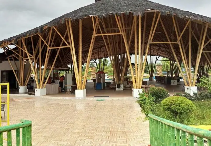 エコノミールーム, Urbanview Hotel Belitung Lodge Resto & Club House By Reddoorz